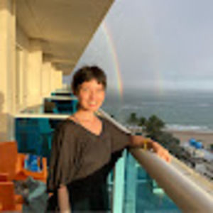 Meet your Posher, Chika